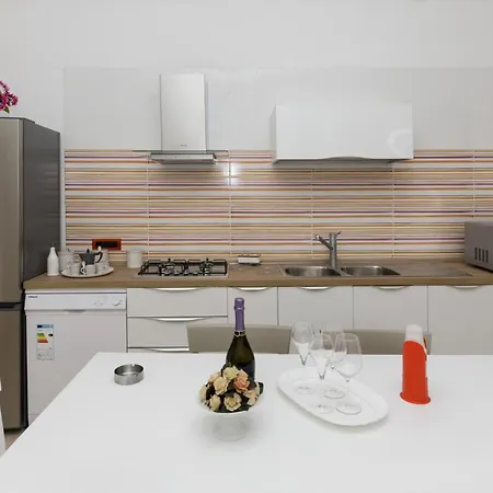 Center Luxury 2 Apartman Sorrento