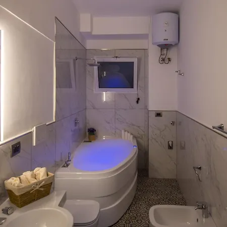 Center Luxury 2 شقة *