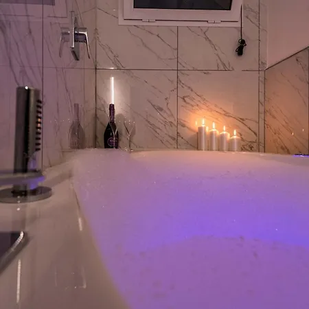 Апартаменты Center Luxury 2 *